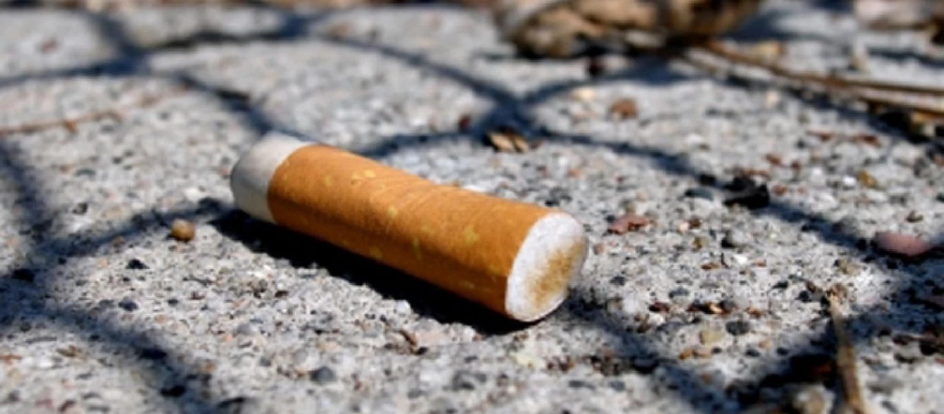 «Αντάλλαξαν» μπουνιές για μία γόπα τσιγάρου